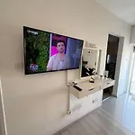 Floor In With View! Apartment