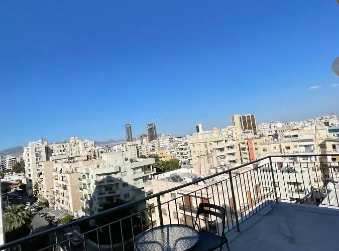 Floor In With View! Apartmán *